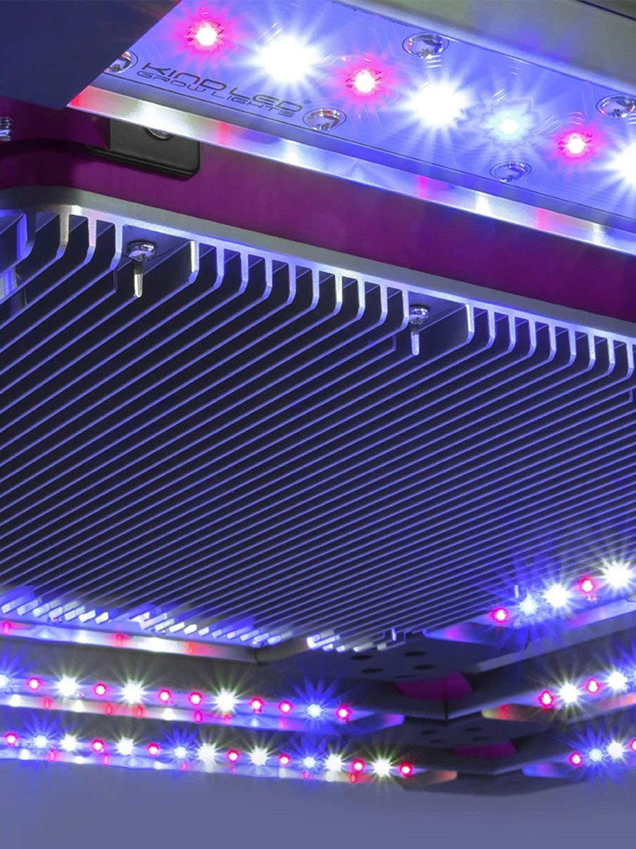X2 Commercial LED Grow Light zoomed